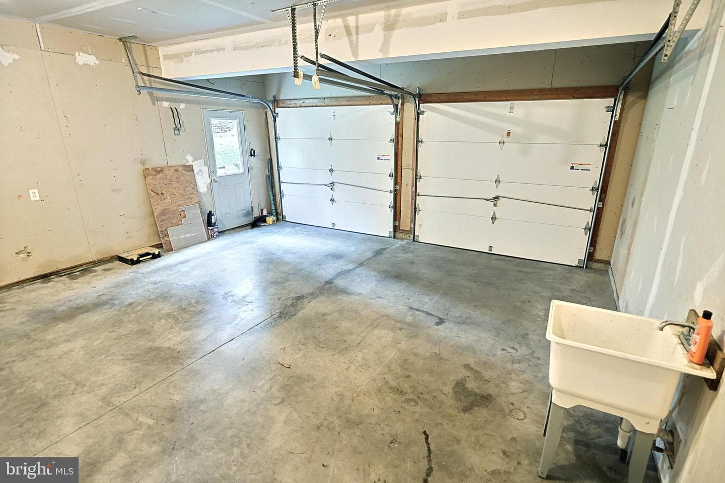 220 Sunset Circle photo 34