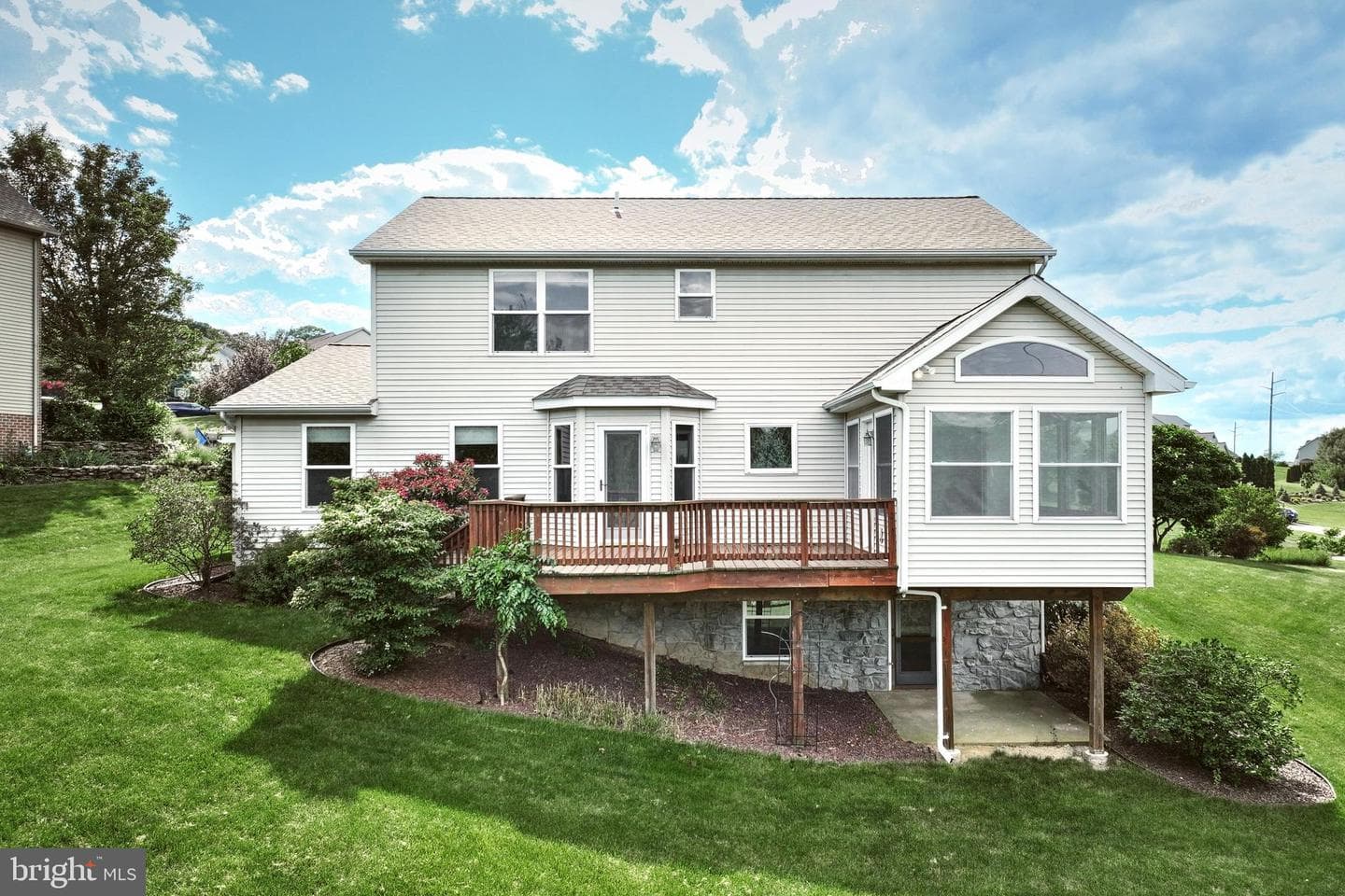220 Sunset Circle photo 4