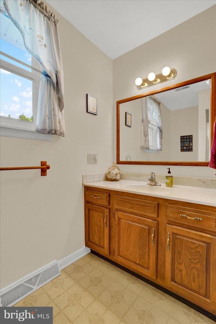 5011 Pine Hill Road photo 13