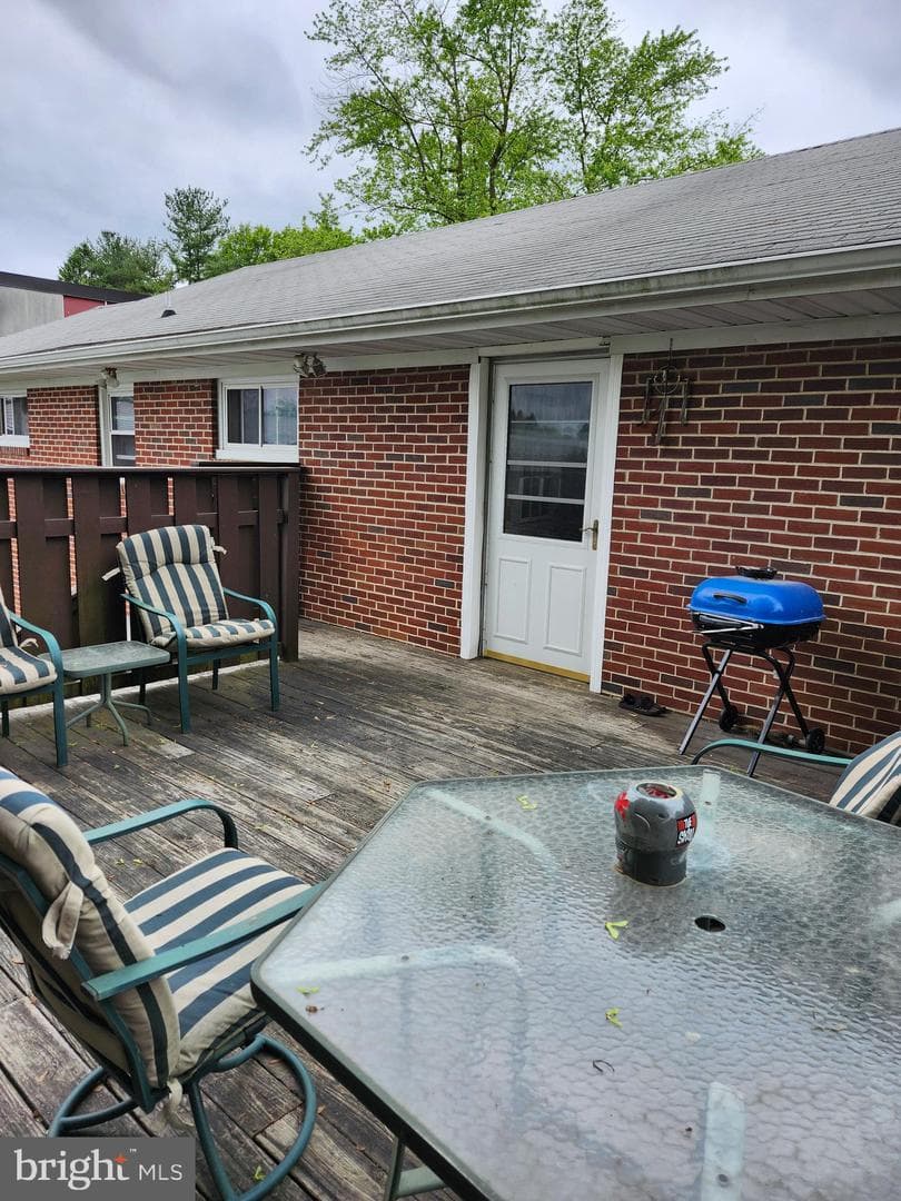734 Hanover Road photo 14