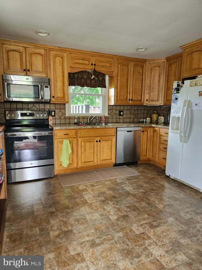 734 Hanover Road photo 15