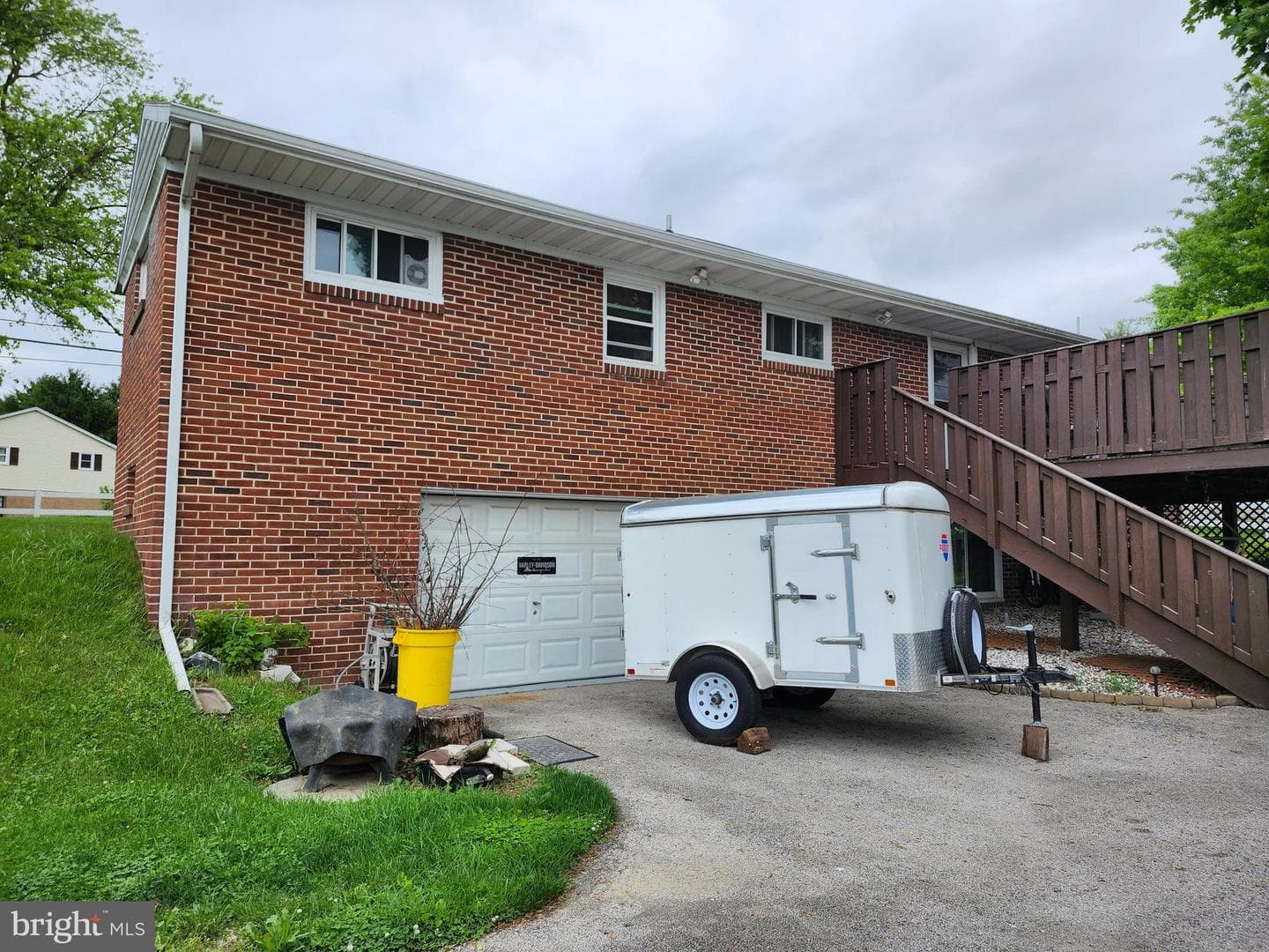 734 Hanover Road photo 4