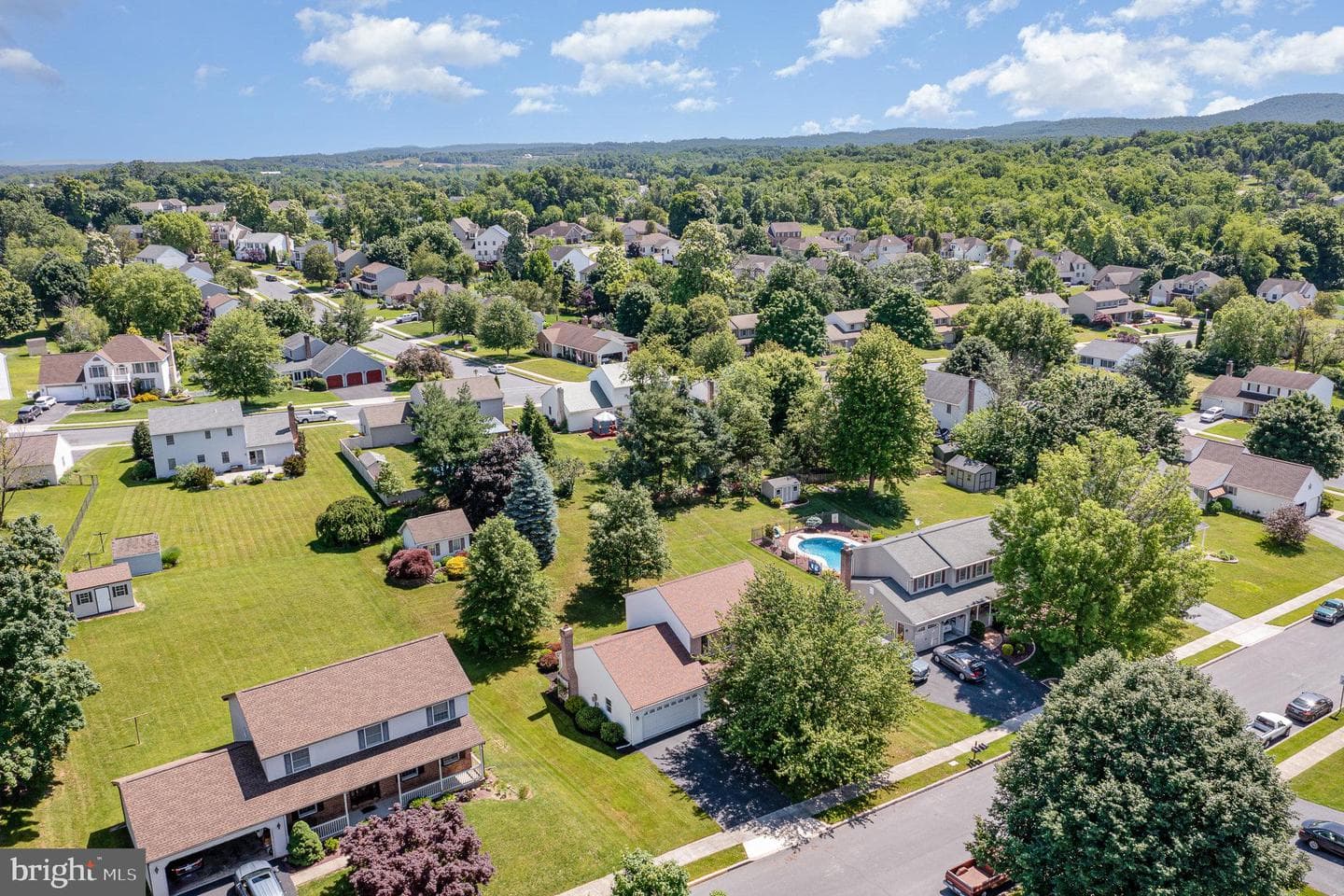 111 Maple Street photo 43