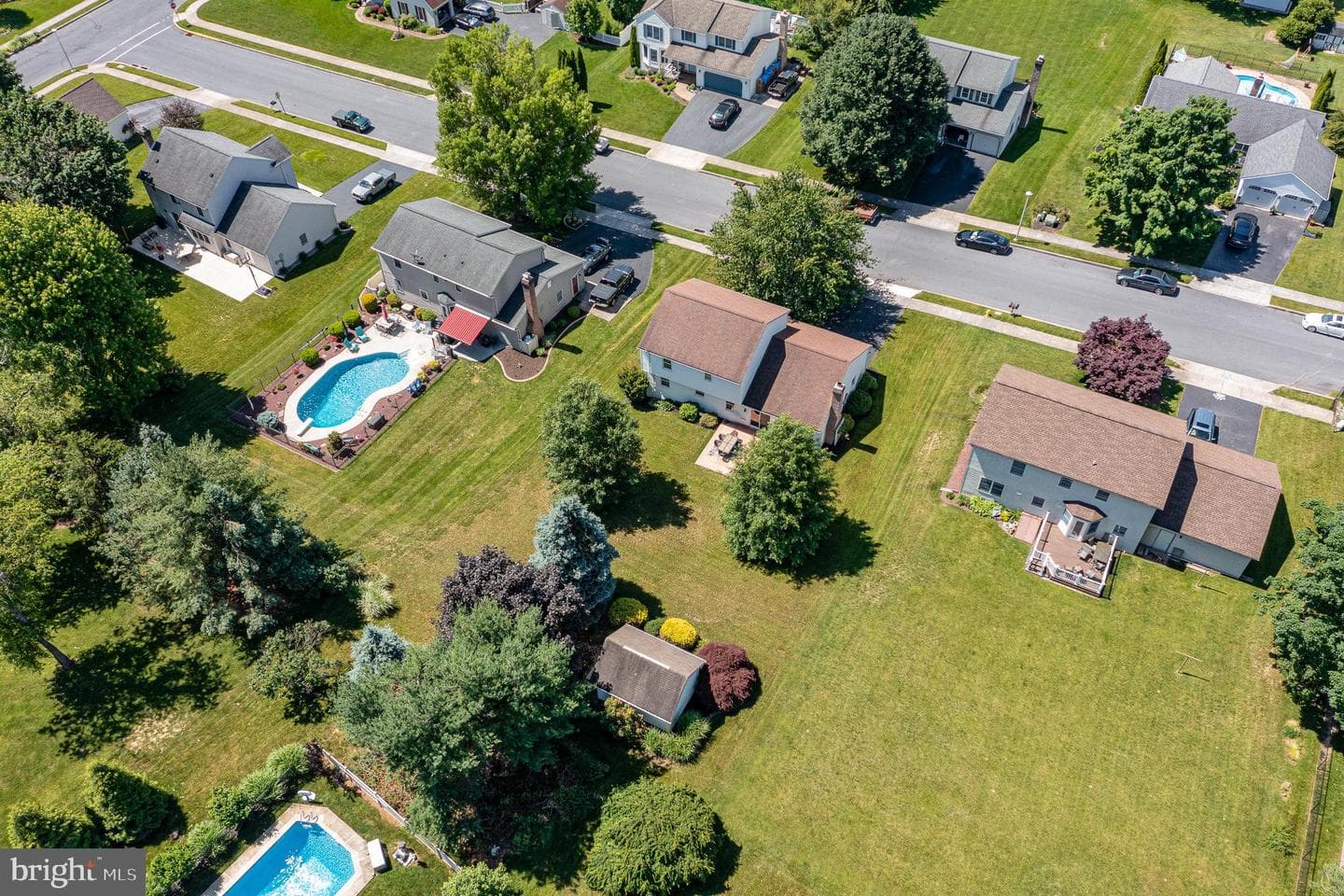 111 Maple Street photo 46