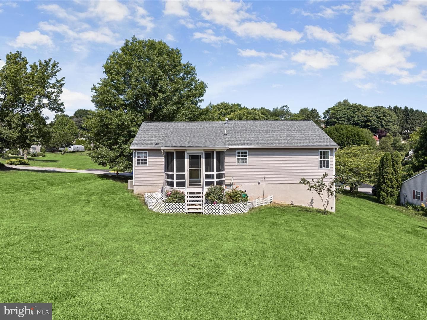 21 Circle Drive photo 36