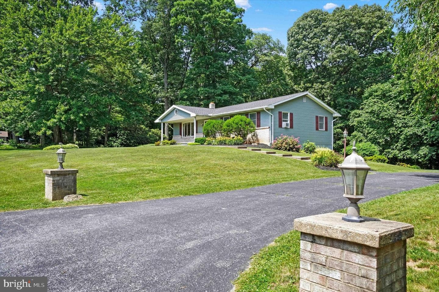 12600 Laurel Road photo 2