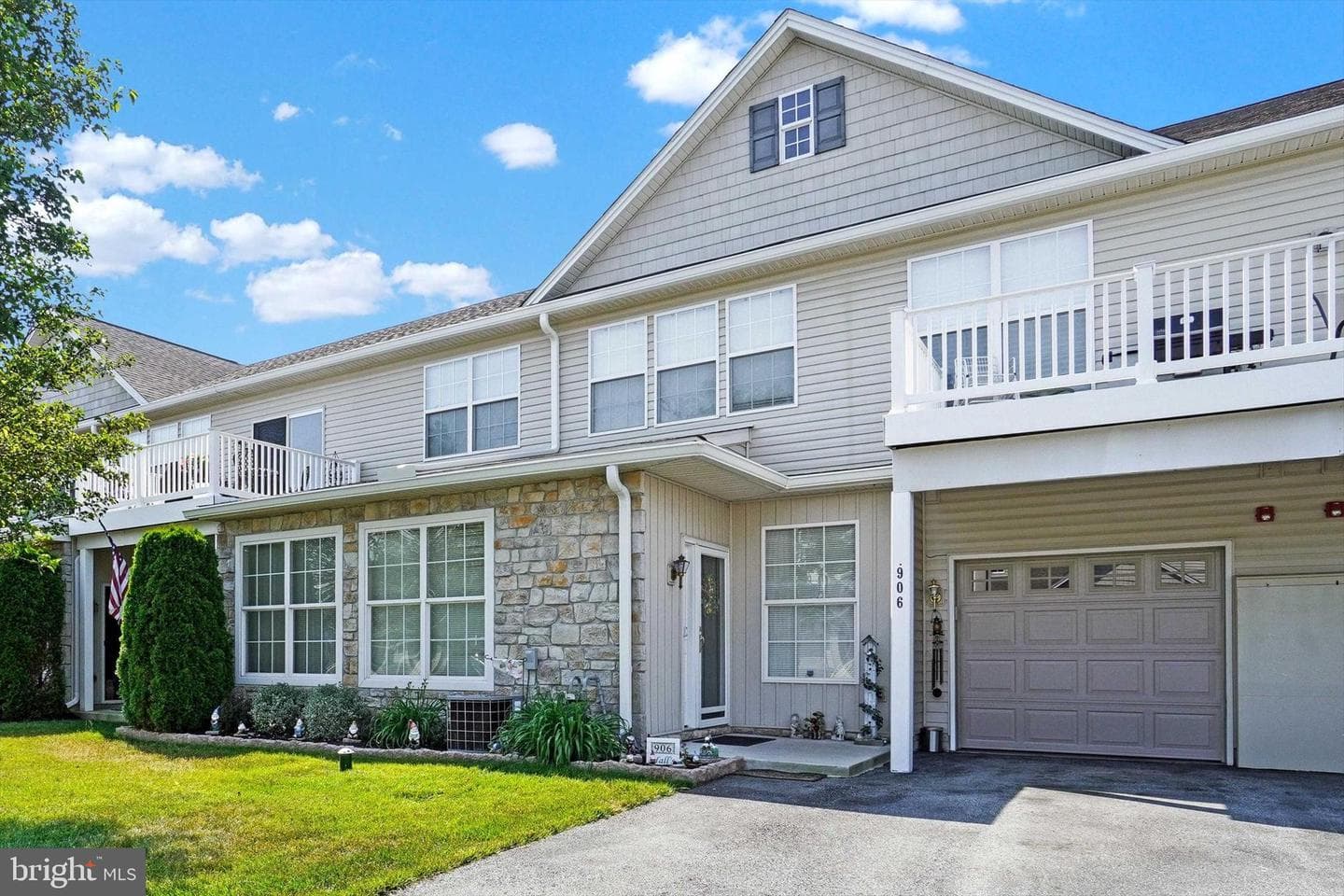 906 Crestview Lane #906