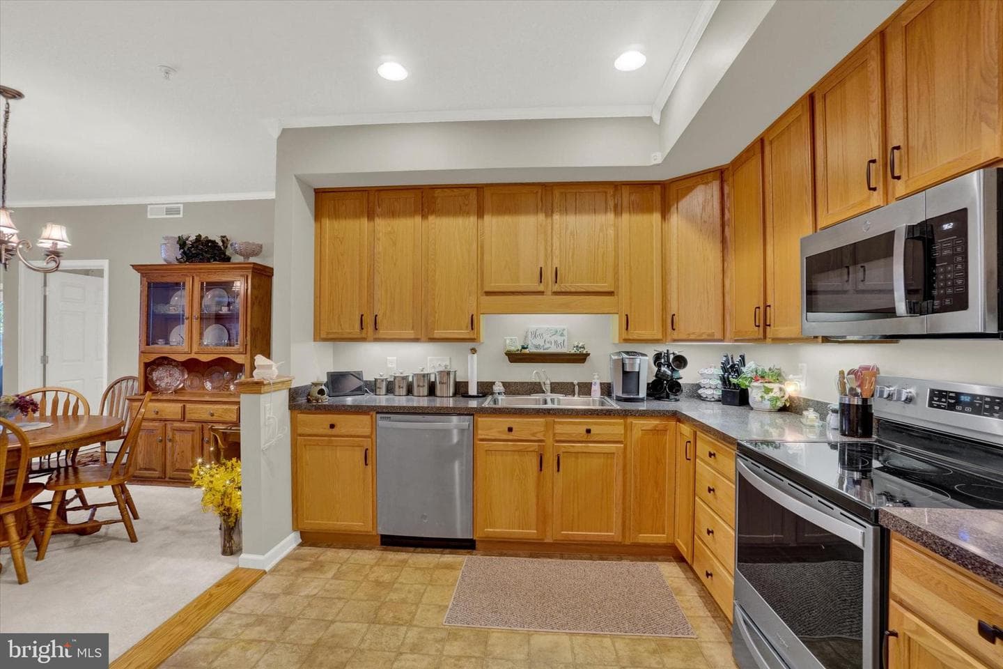 906 Crestview Lane #906 photo 11