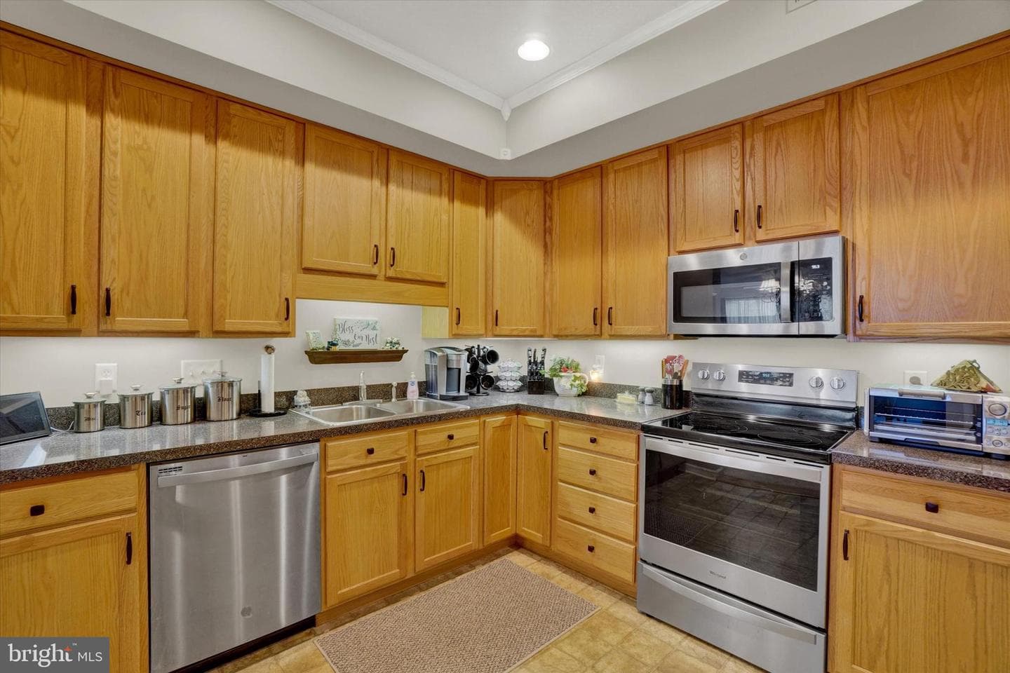 906 Crestview Lane #906 photo 13