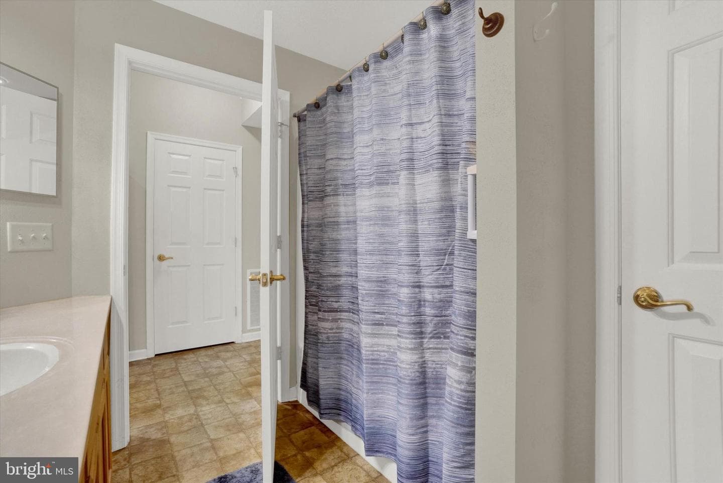906 Crestview Lane #906 photo 20