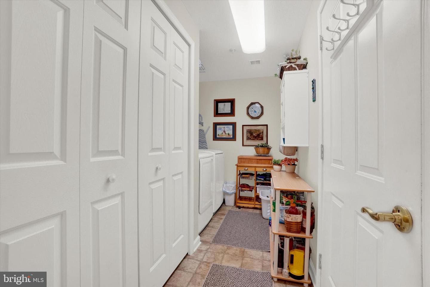906 Crestview Lane #906 photo 21