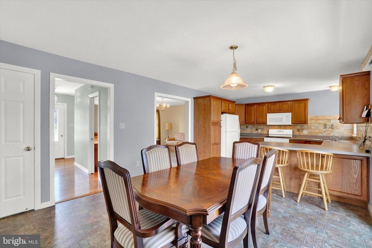 640 Sterling Drive photo 13