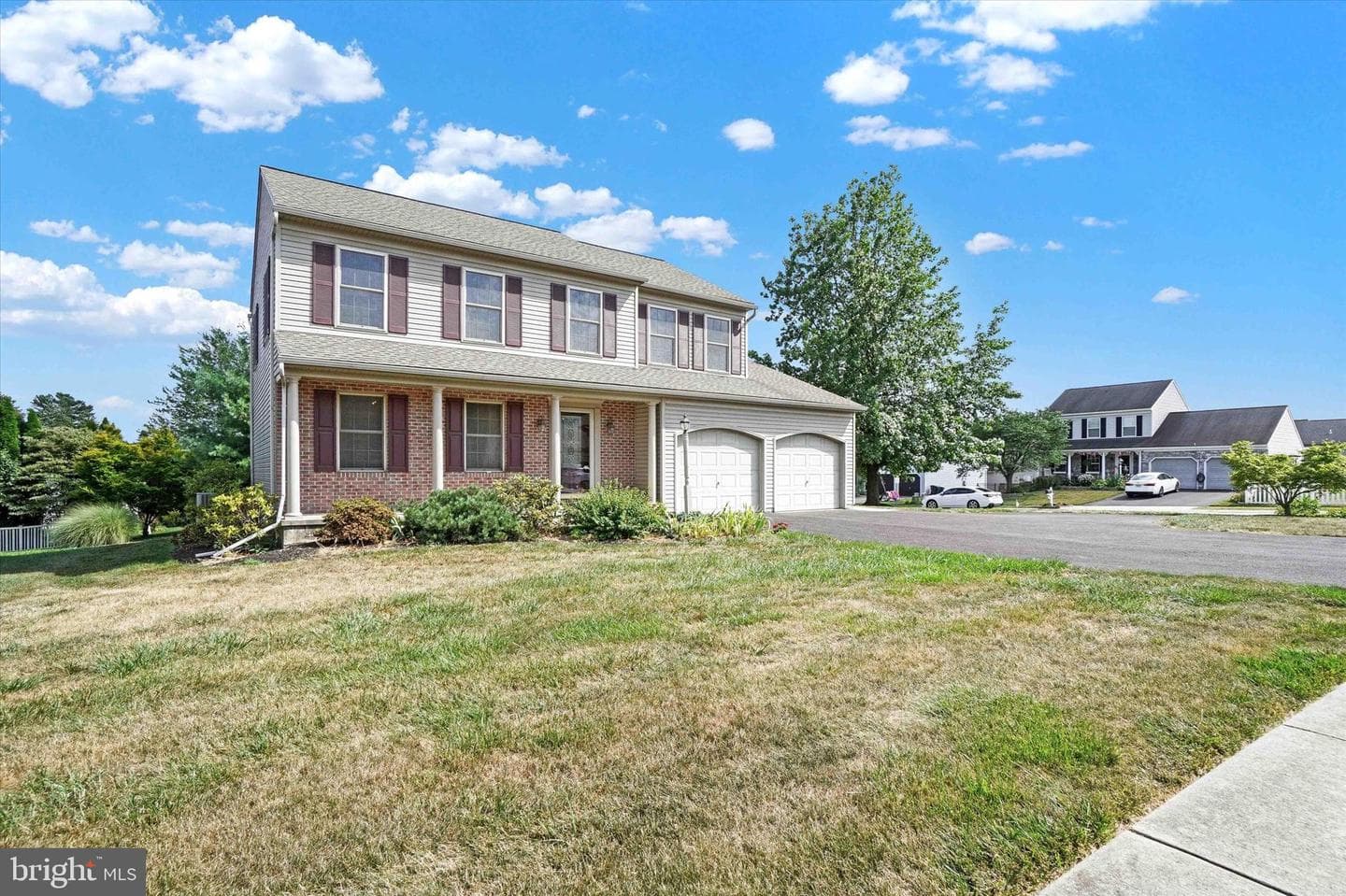 640 Sterling Drive photo 2
