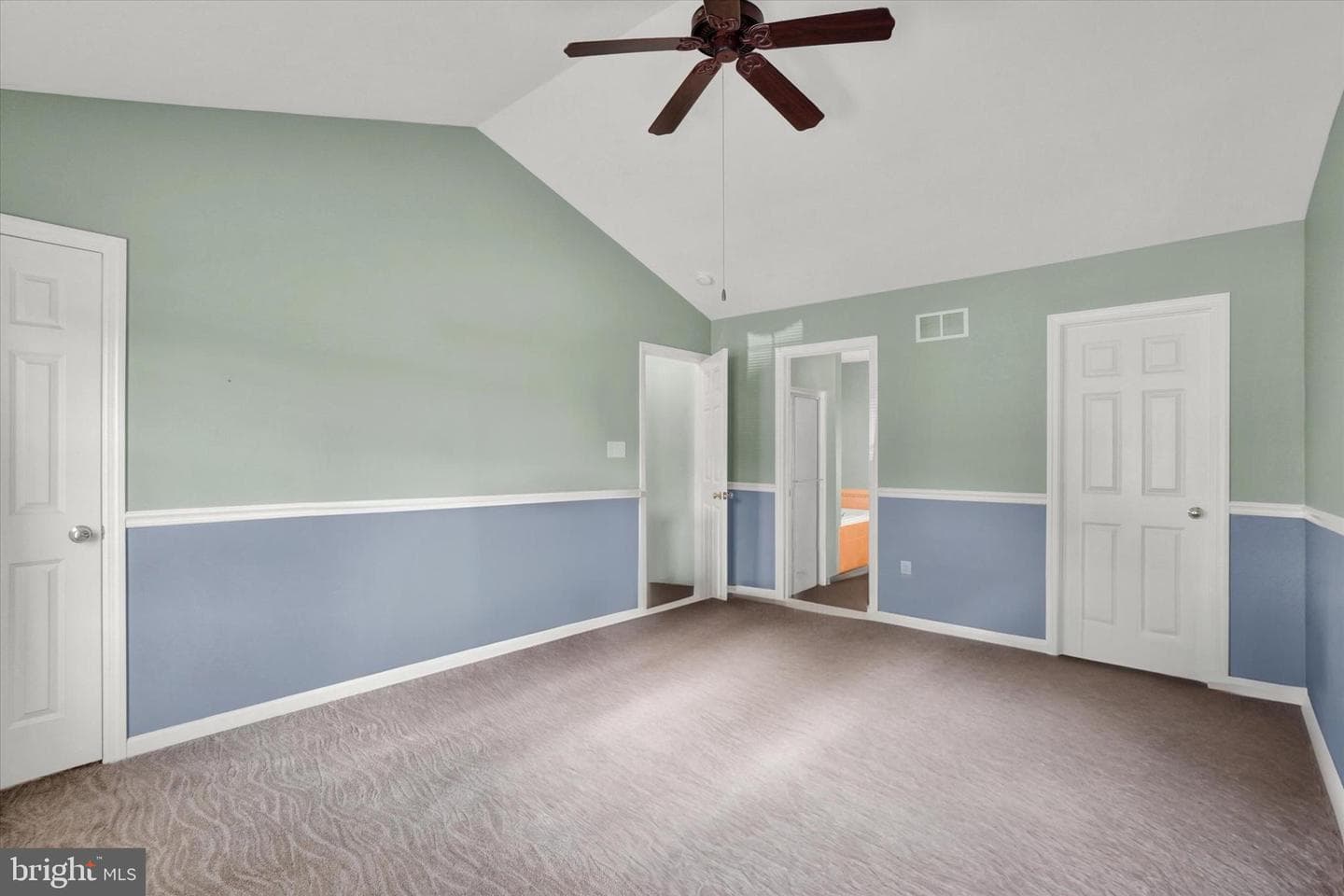 640 Sterling Drive photo 21