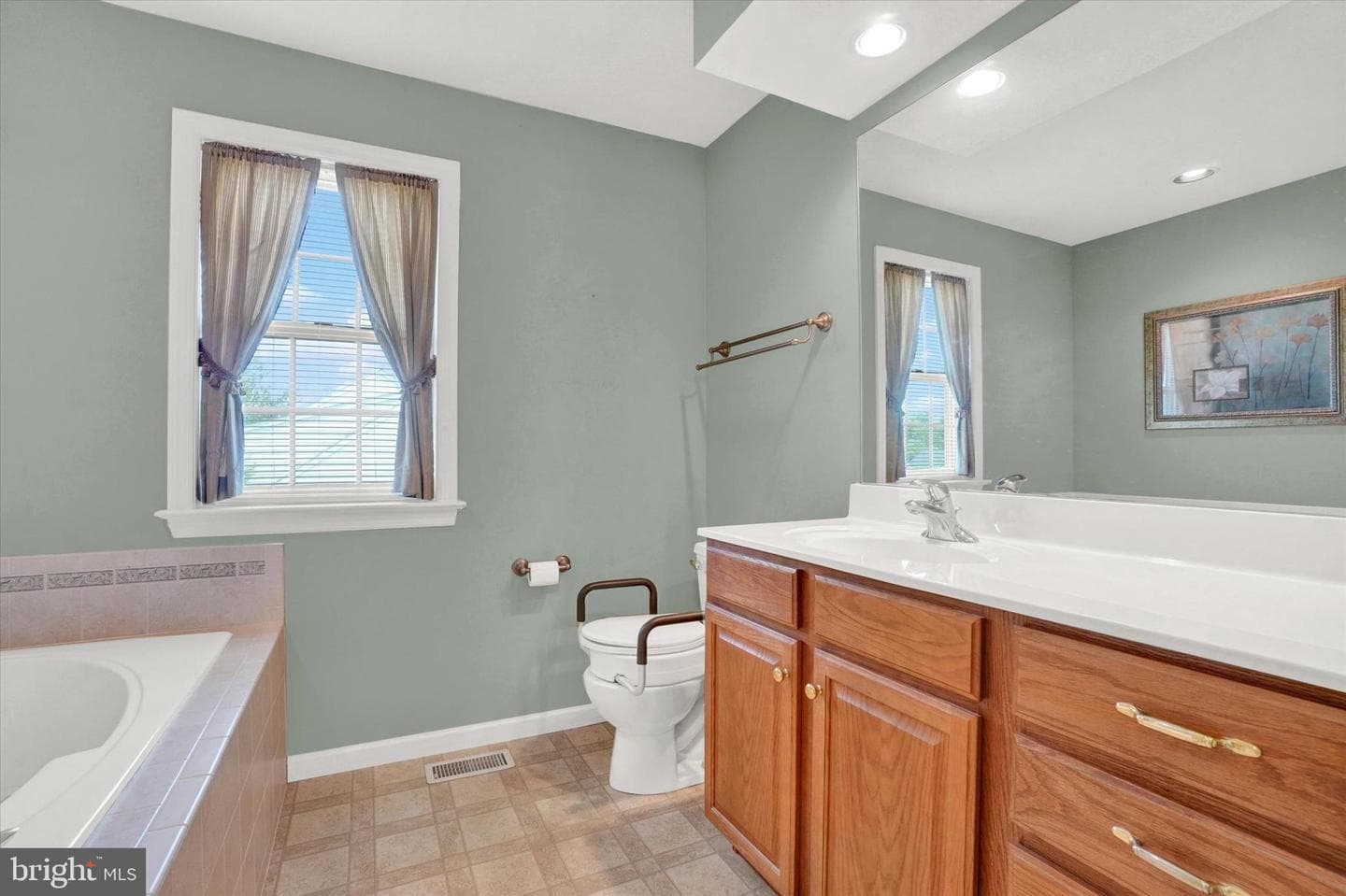 640 Sterling Drive photo 22