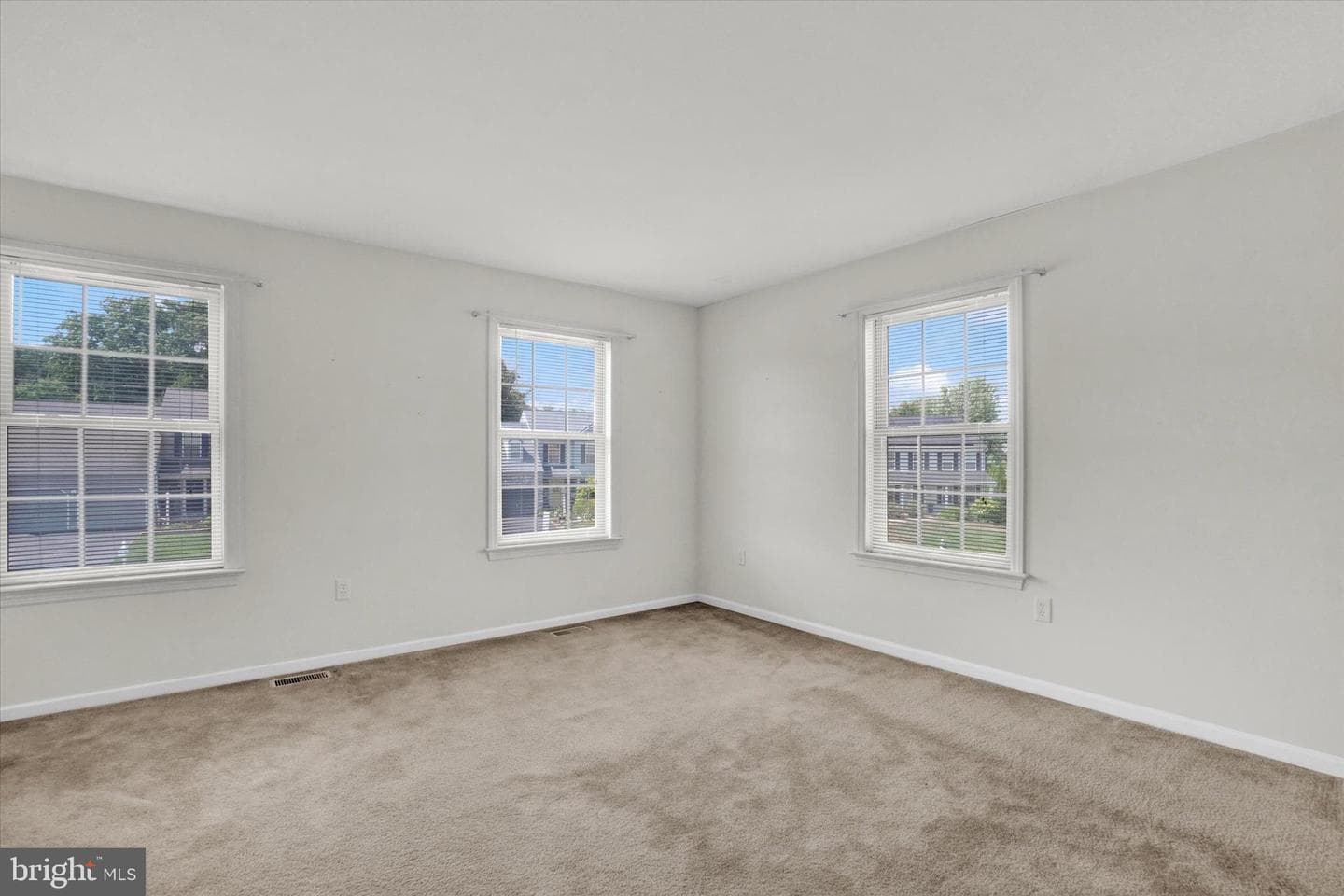640 Sterling Drive photo 25