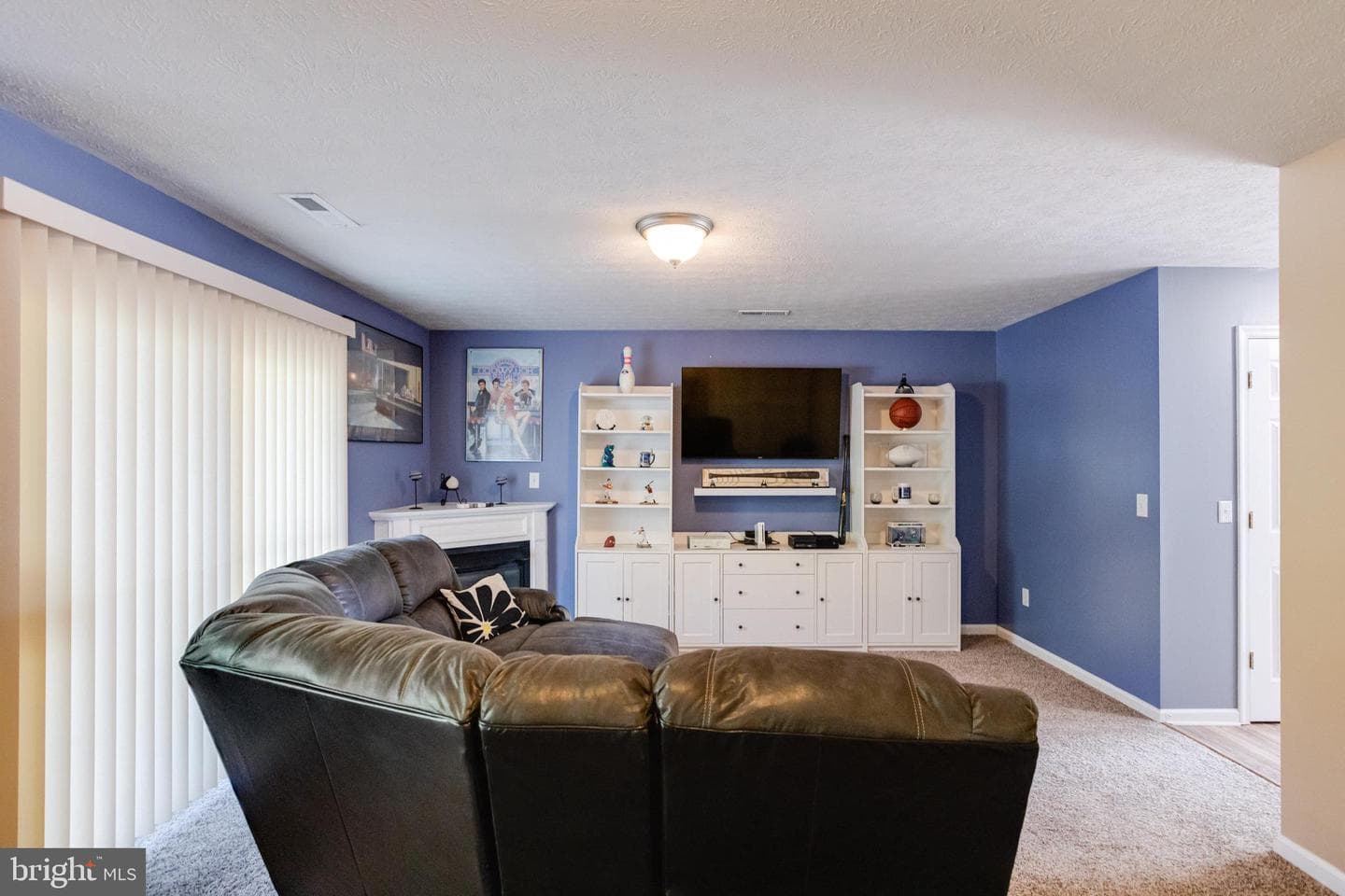 16855 Roosevelt Lane photo 6