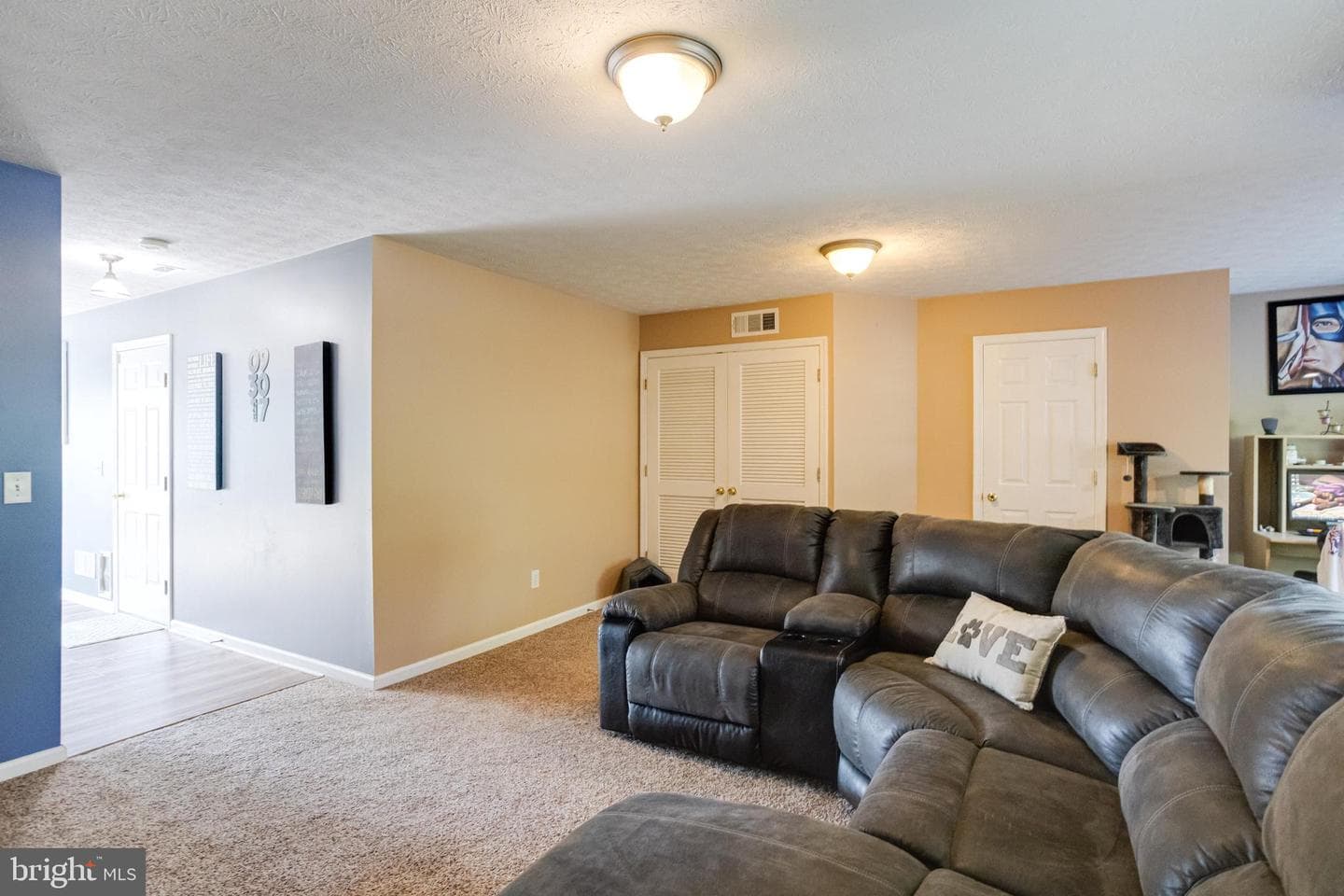 16855 Roosevelt Lane photo 7