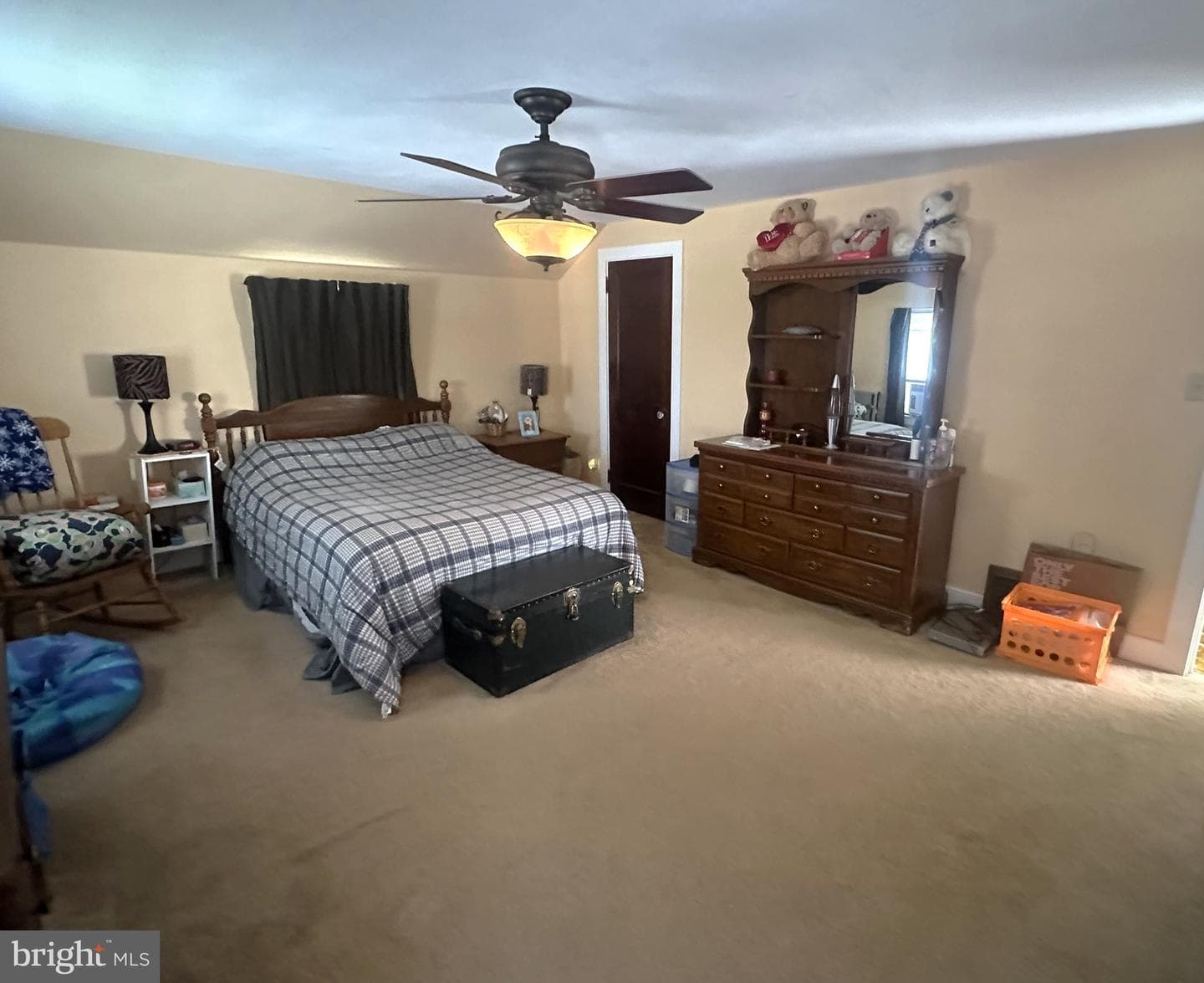 110 Maple Avenue photo 15