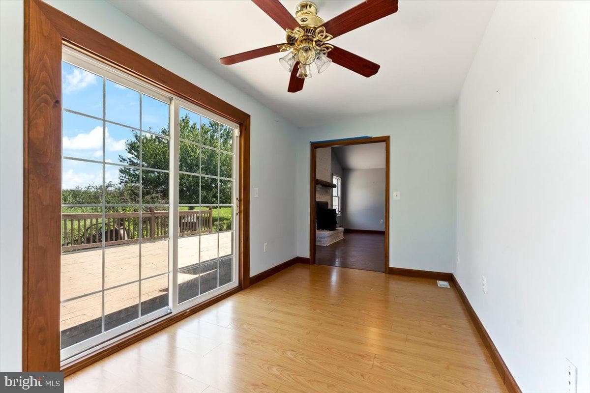 883 Main Street photo 15