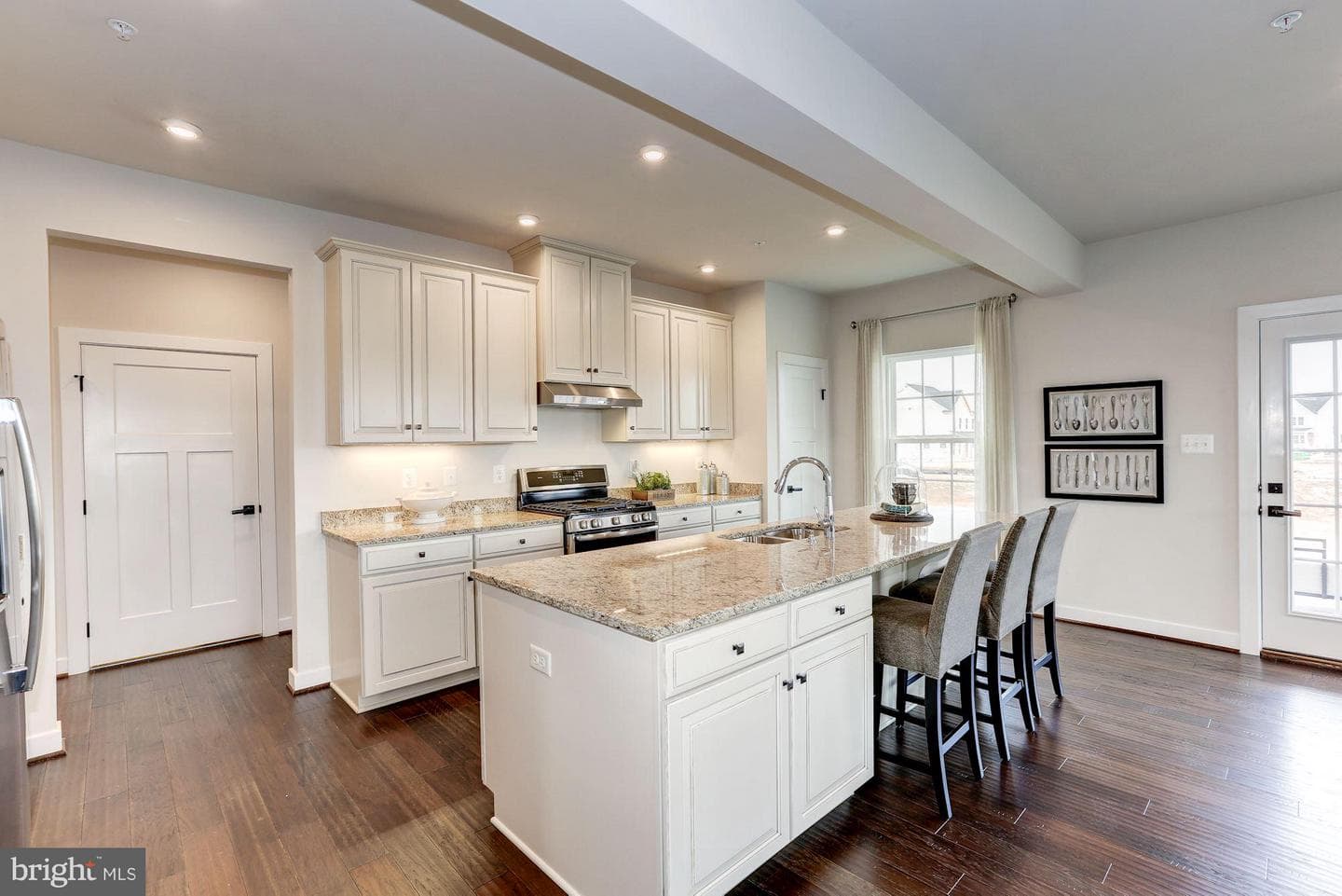 213 Tyler Drive photo 10