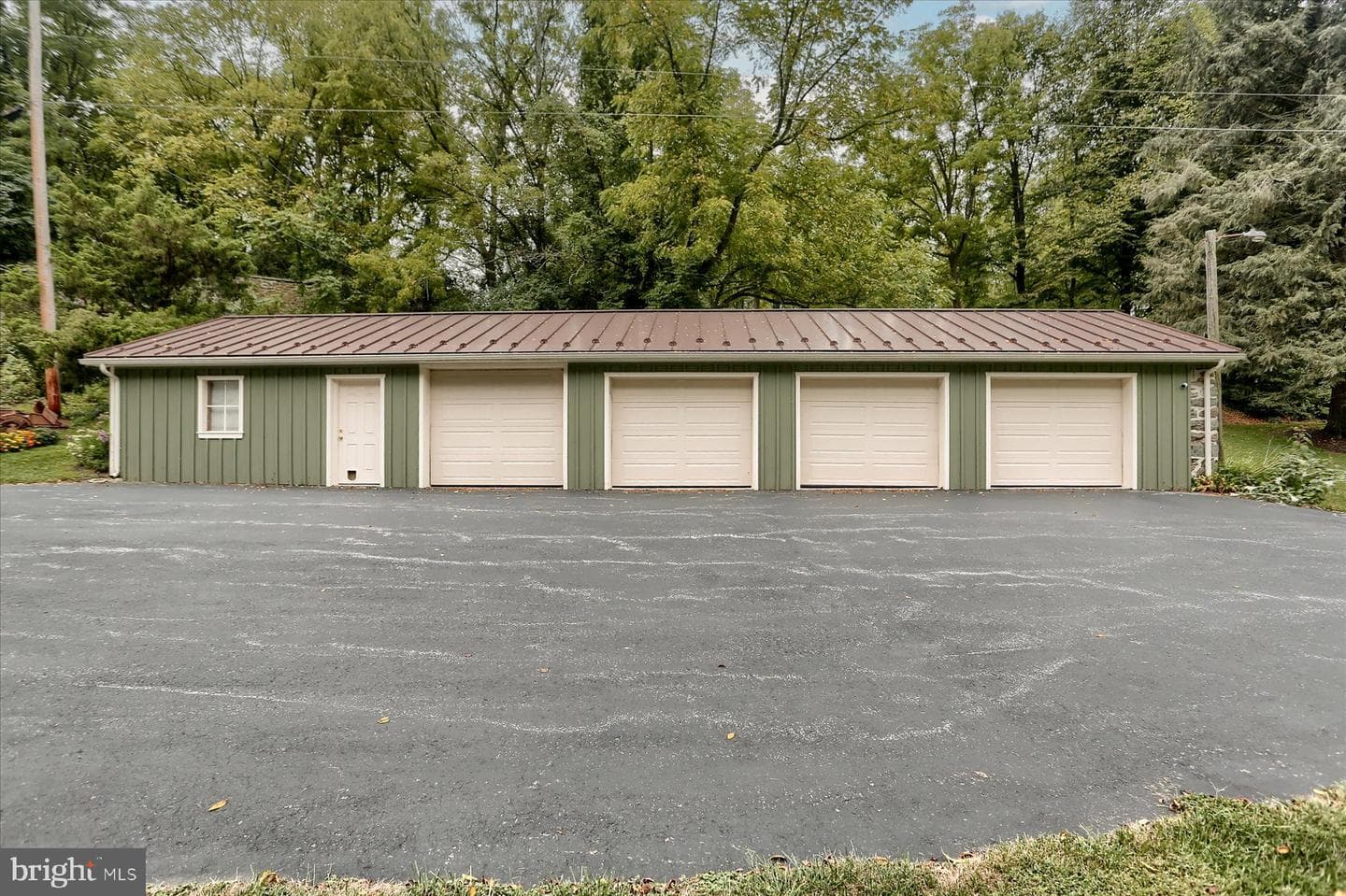 12346 Reservoir Road photo 7