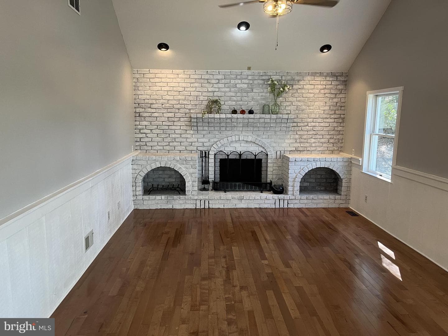 160 Oak Hills Drive photo 18