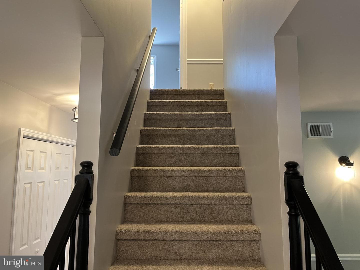160 Oak Hills Drive photo 9