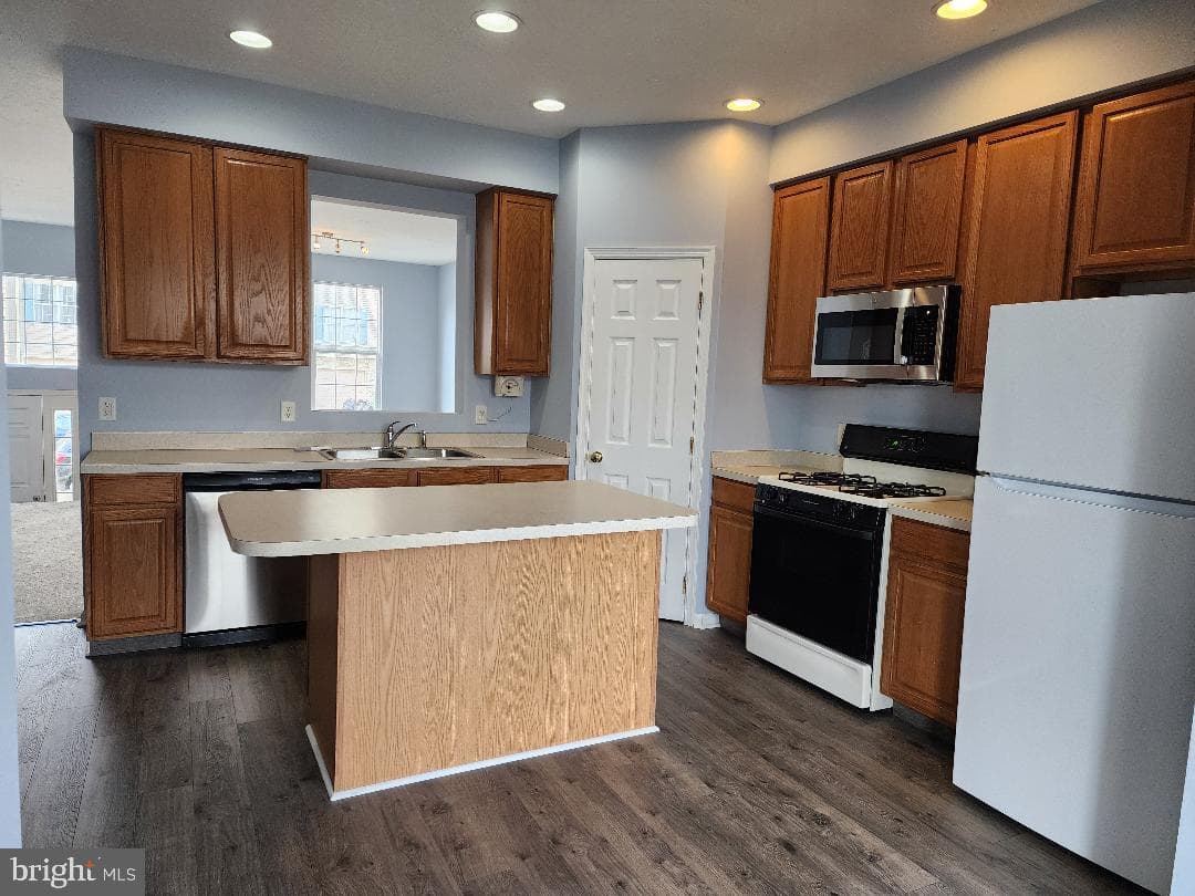 1324 Wanda Drive photo 3