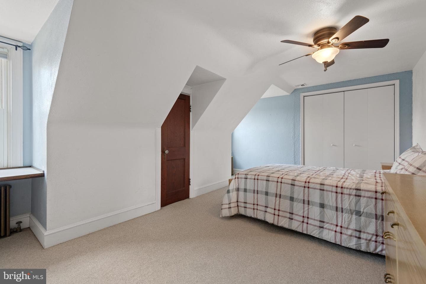 899 Midland Avenue photo 23