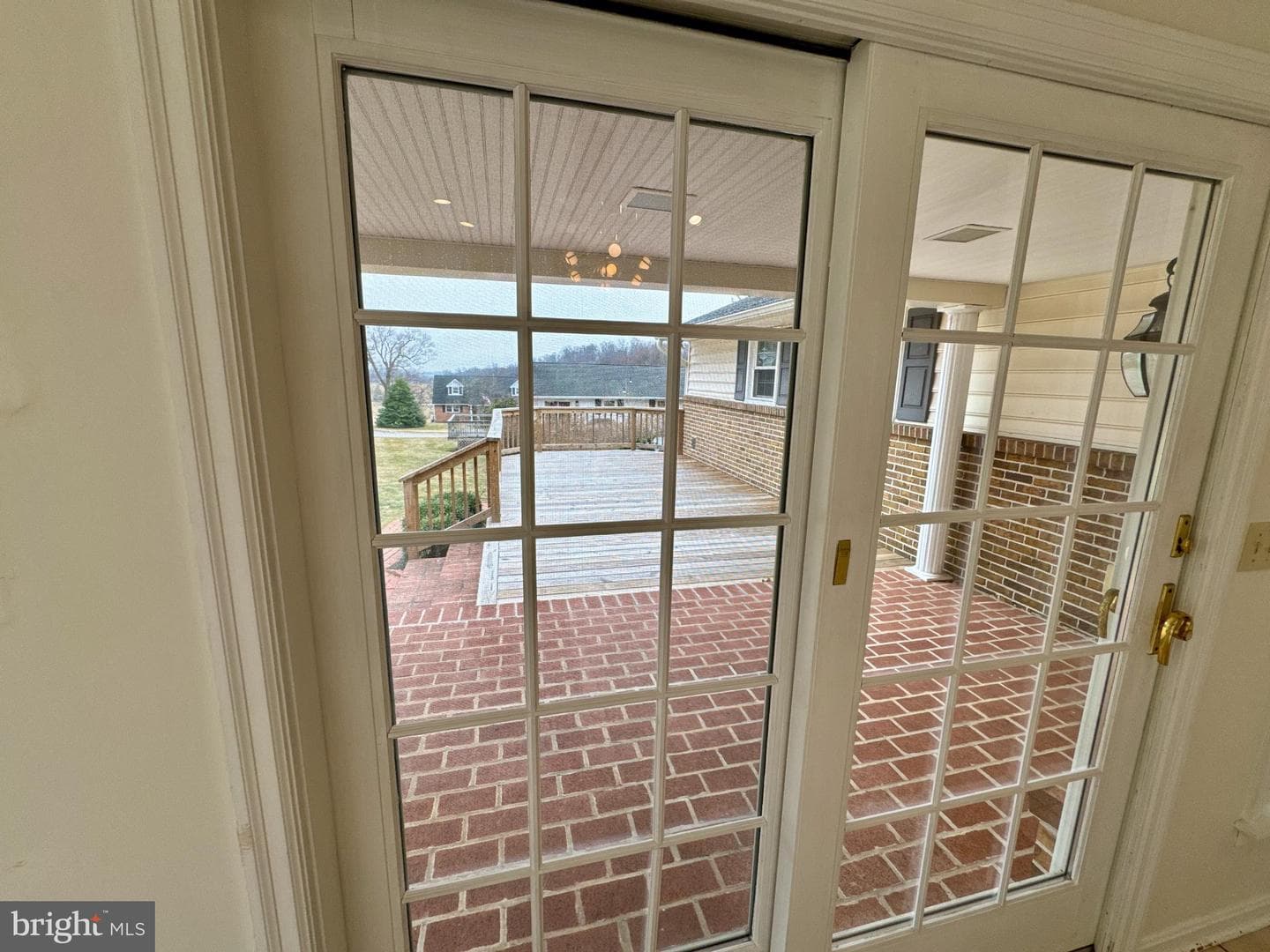 108 Thomas Avenue photo 14
