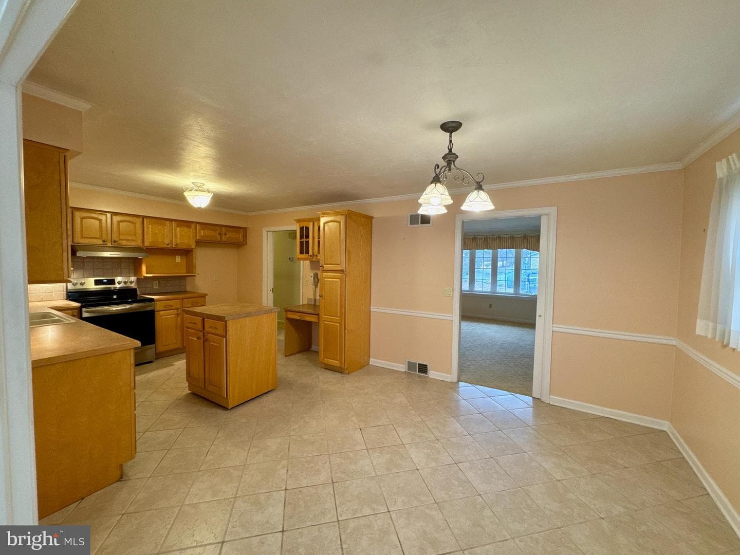 108 Thomas Avenue photo 21