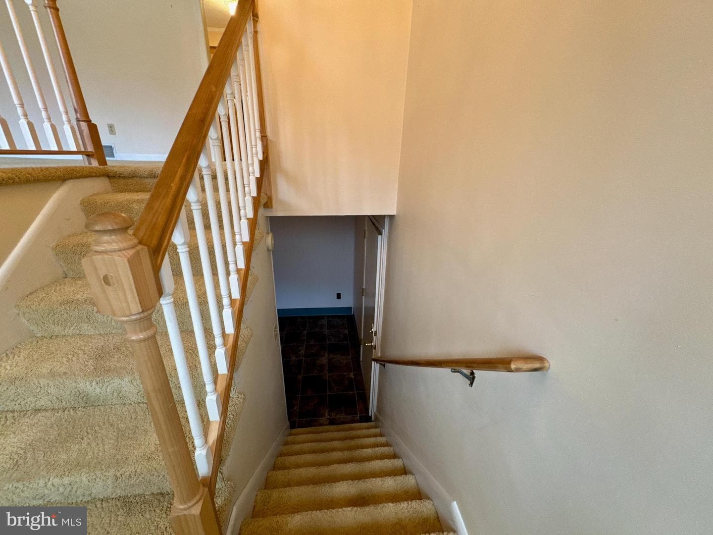 108 Thomas Avenue photo 31