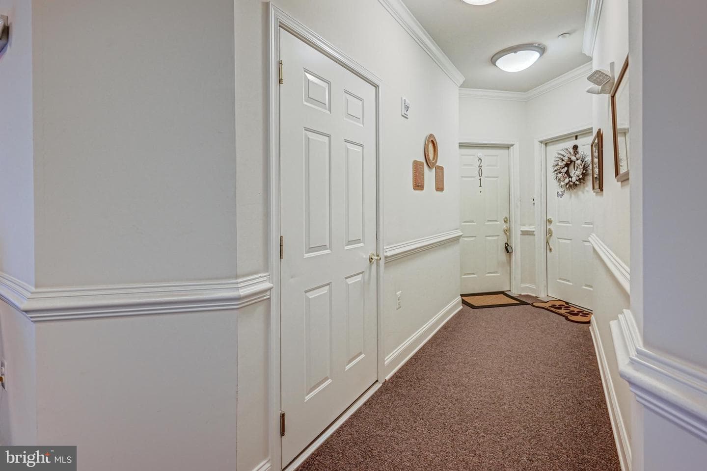 1030 Crest Way #201 photo 3