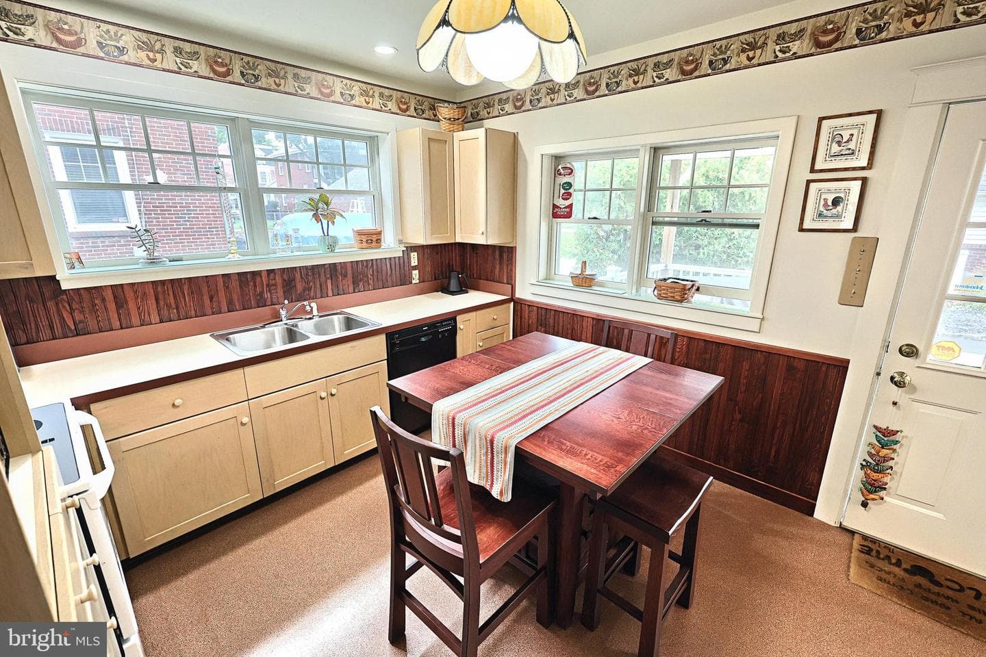 31 N Adams Street photo 23