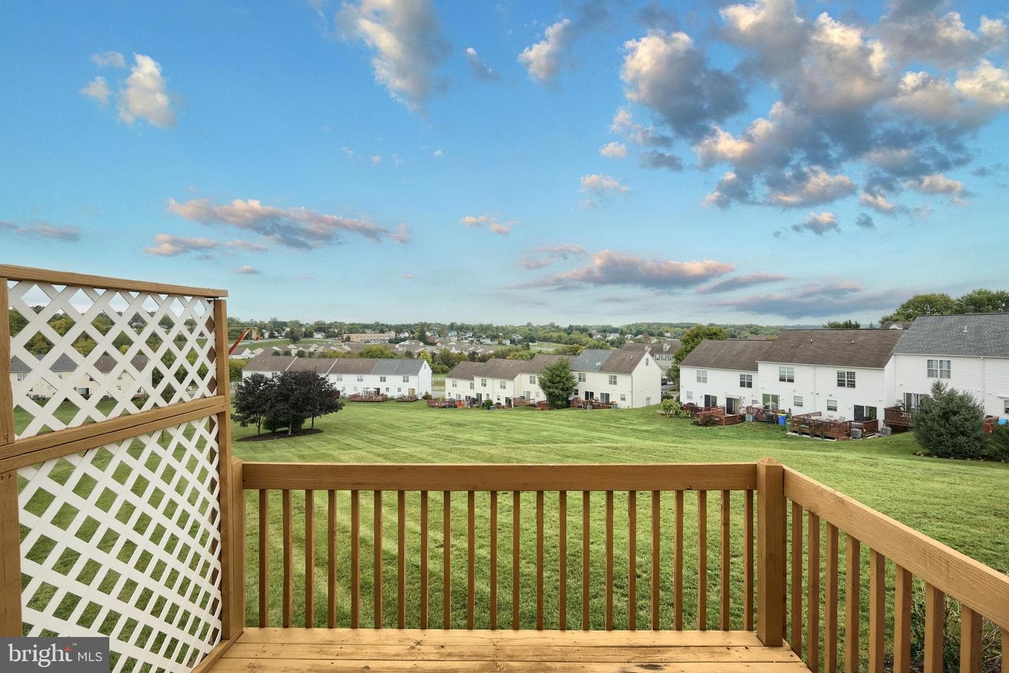 1083 Hearthridge Lane photo 5