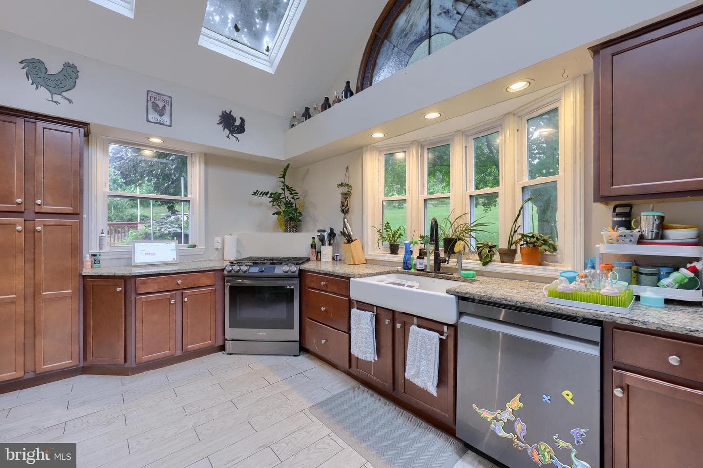595 Dietz Road photo 14