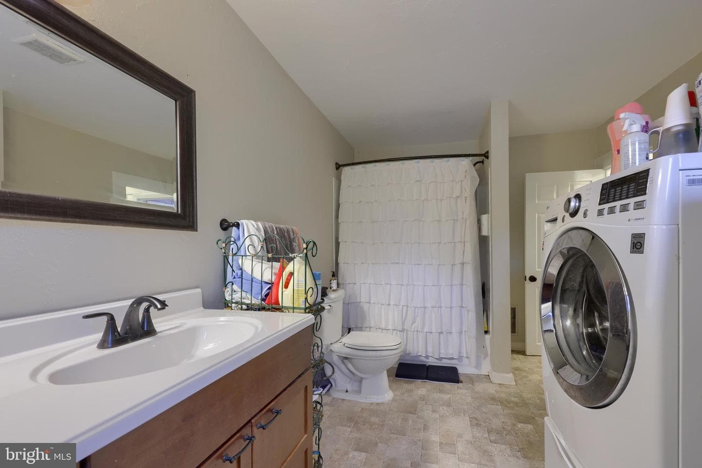 595 Dietz Road photo 21