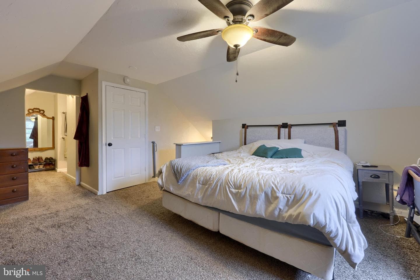 595 Dietz Road photo 22