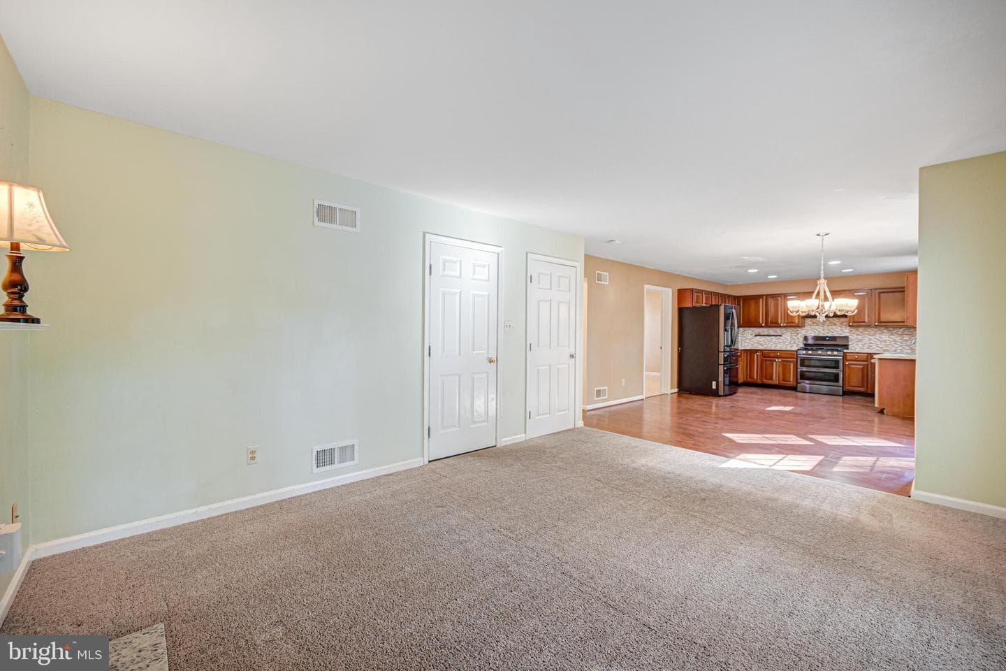 88 S Kennard Dale Avenue photo 22