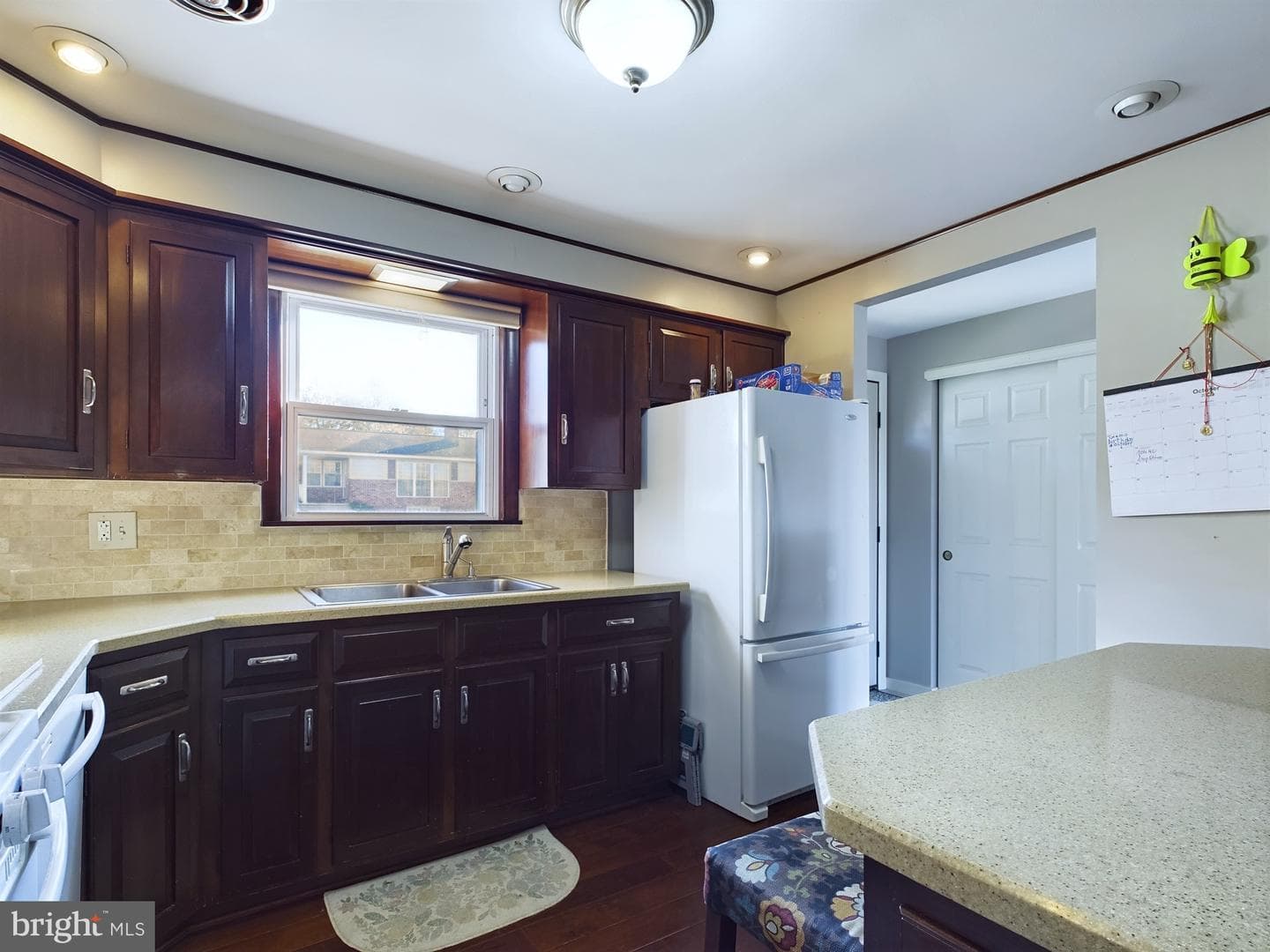 2457 Eastwood Drive photo 5