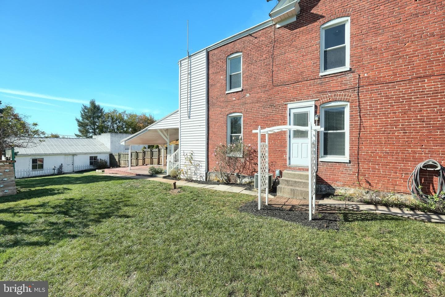 544 E Main Street photo 6