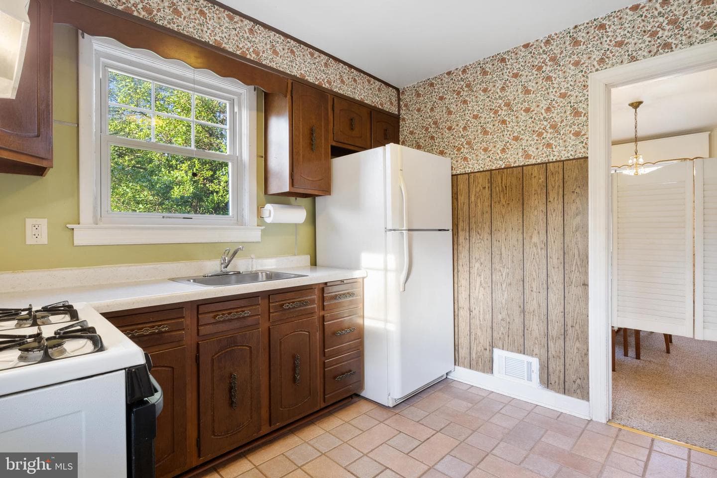 204 Wynwood Road photo 9
