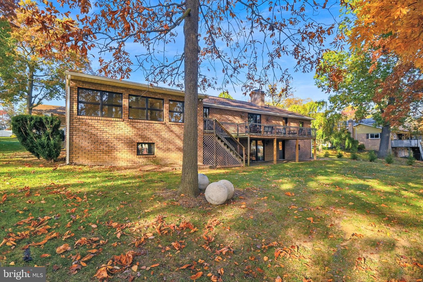 70 Laurel Drive photo 100