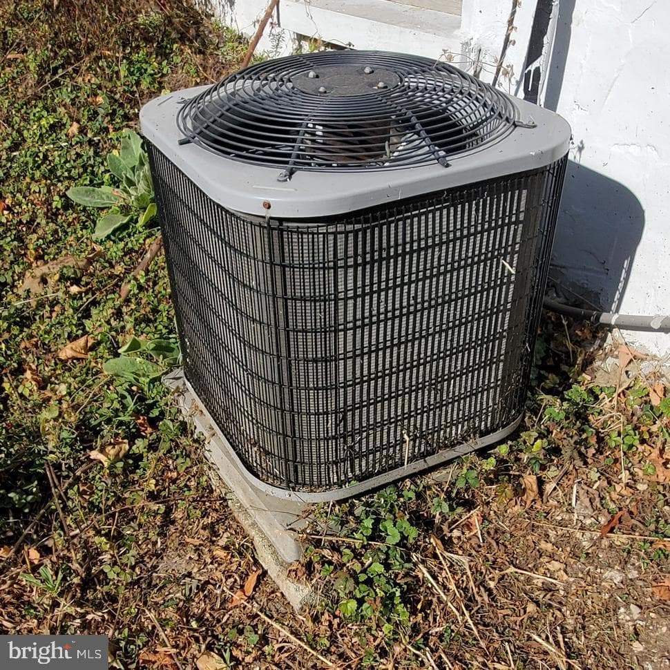 2600 Windsor Road photo 11