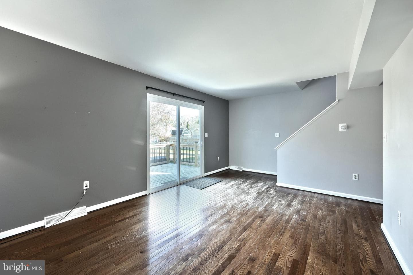 216 Westminster Avenue photo 27