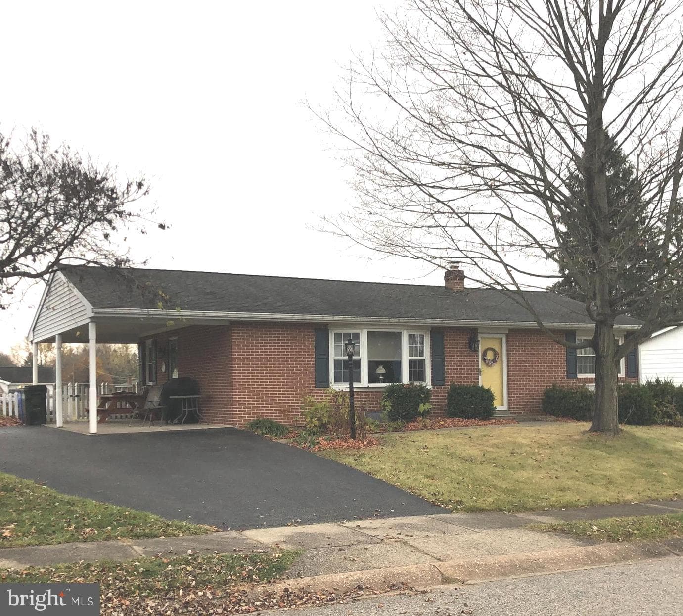 2440 Ramblewood Road photo 1
