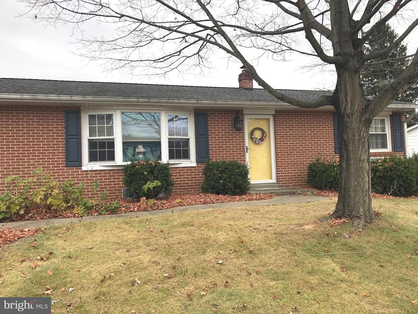 2440 Ramblewood Road photo 2