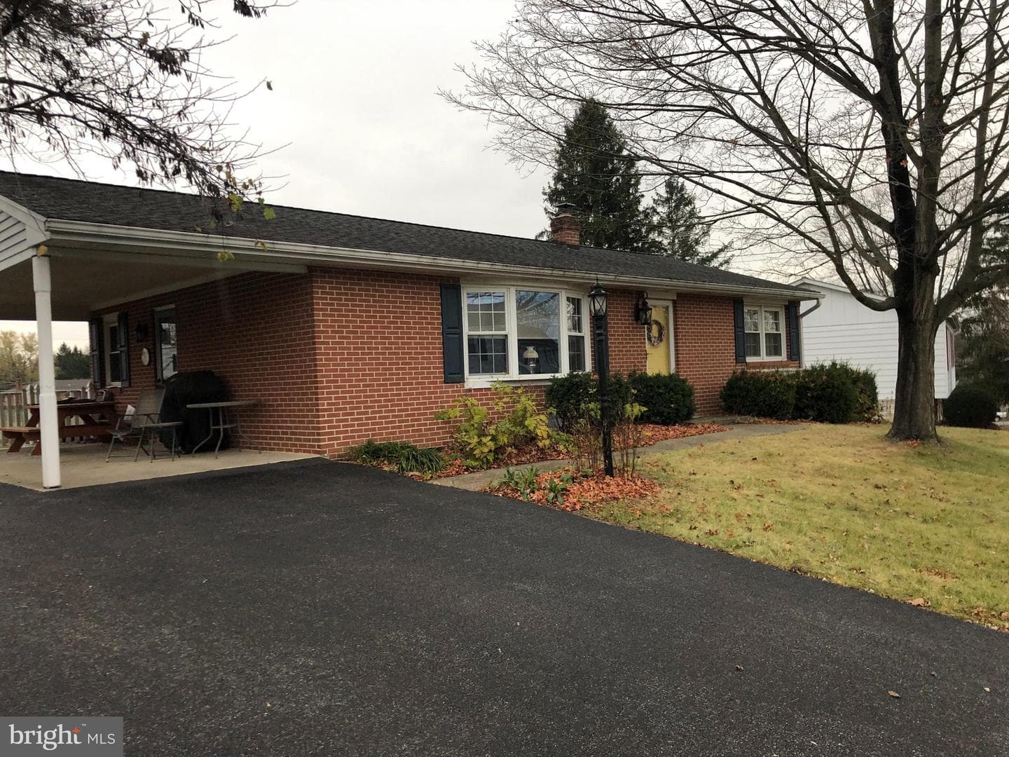 2440 Ramblewood Road photo 5