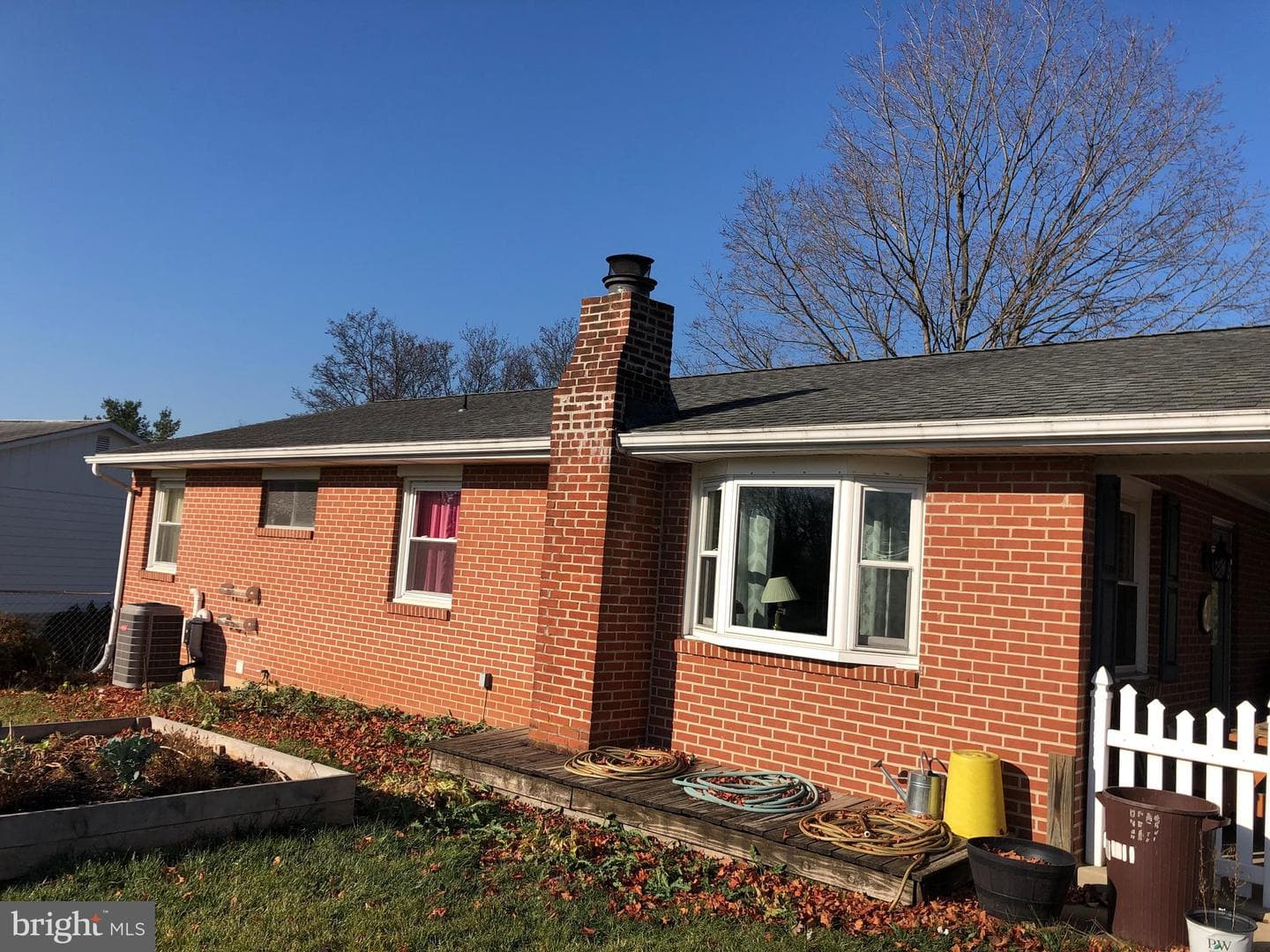 2440 Ramblewood Road photo 7